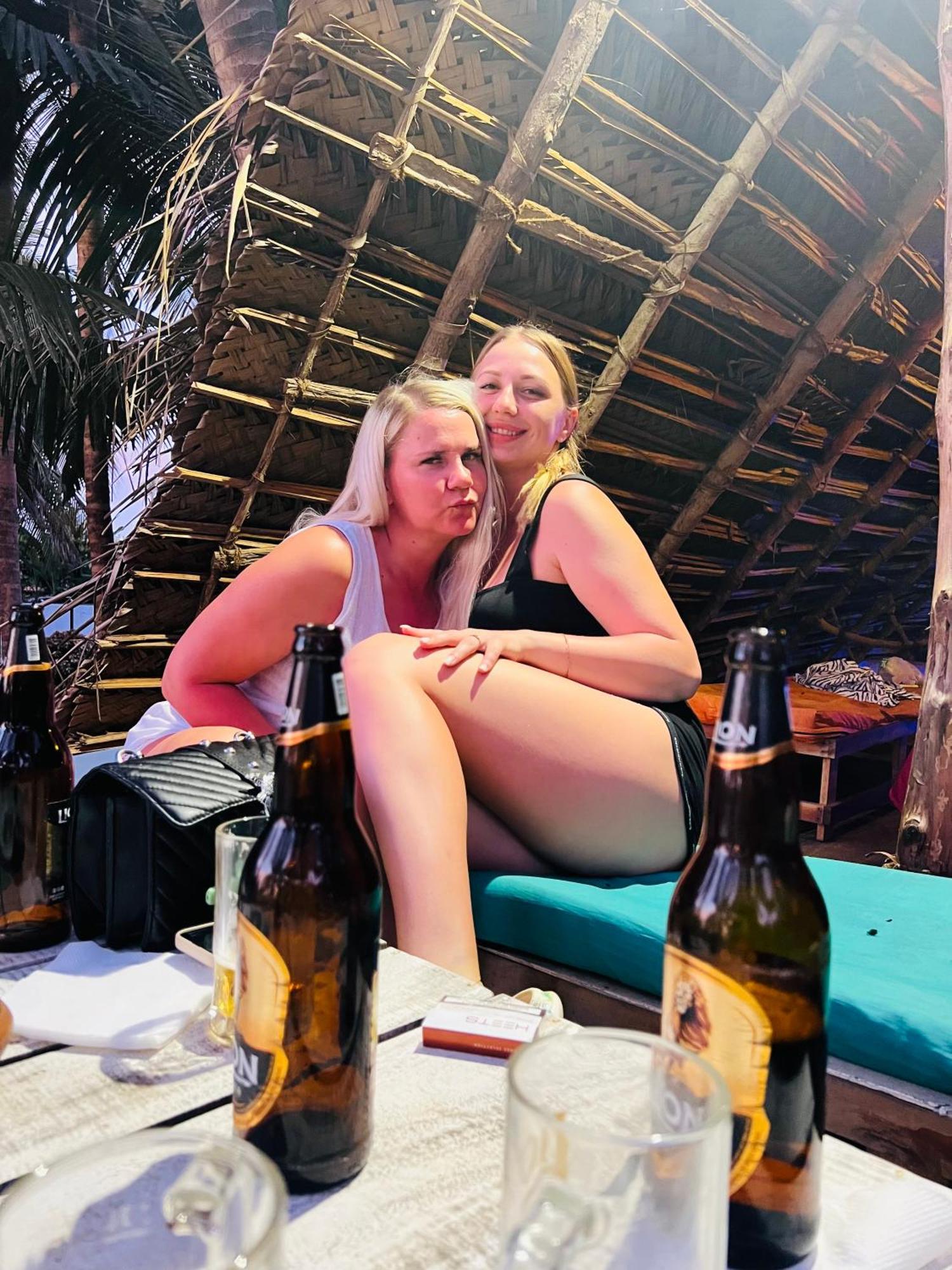 Honey Beach Негомбо Екстериор снимка